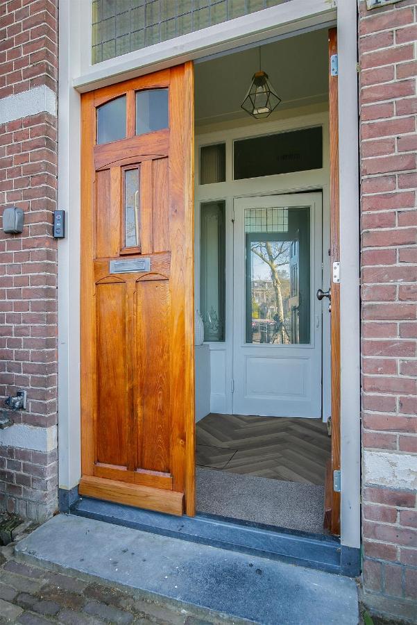 Uniek Verblijf In Herenhuis, Eigen Appartement Op De Tweede Etage Van Ons Huis Leeuwarden Kültér fotó